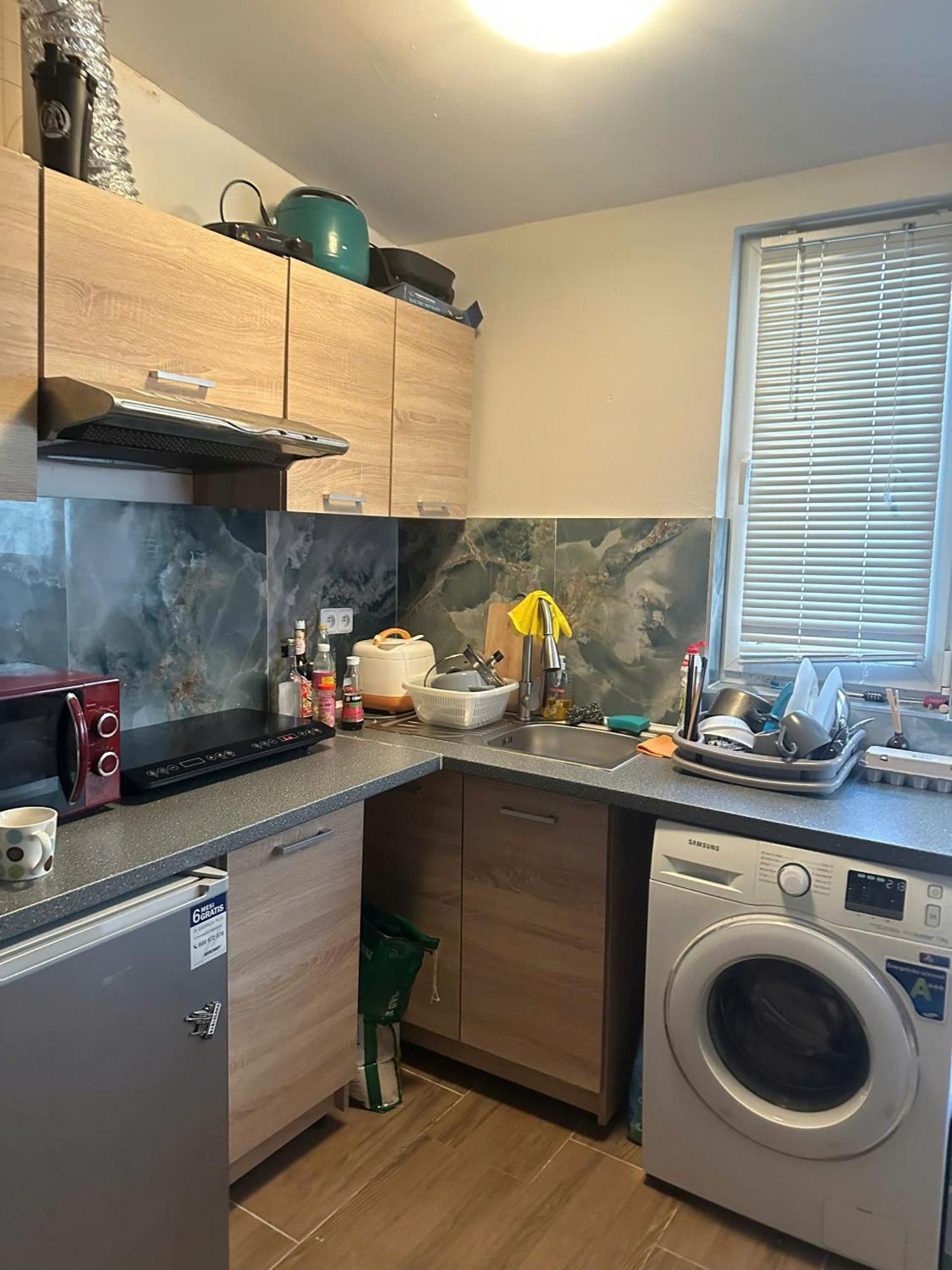 Nha Nghi Cho Cap Doi Va Gia Dinh Apartment Prague Room photo